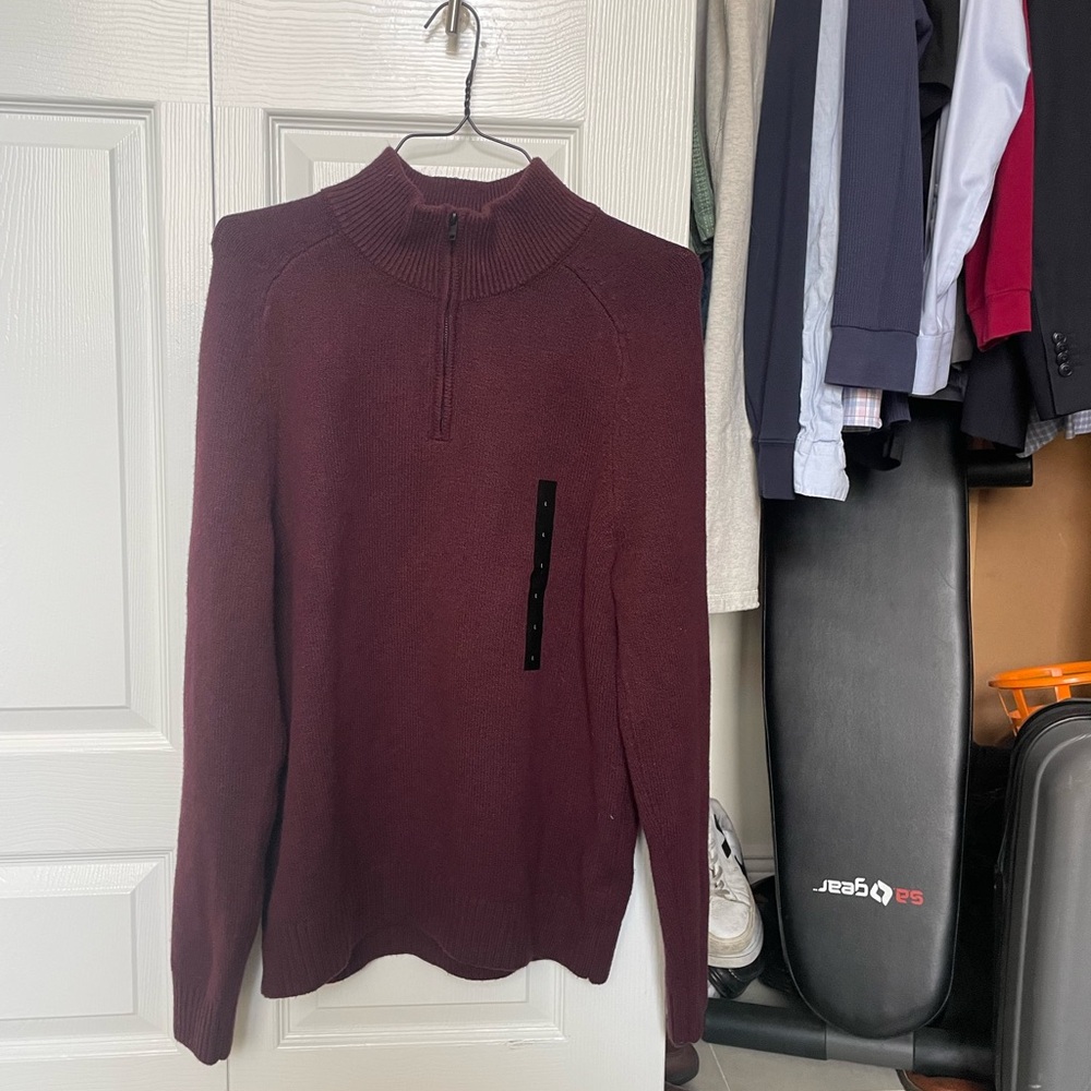 Banana Republic NWT Burgundy Half Zip Large